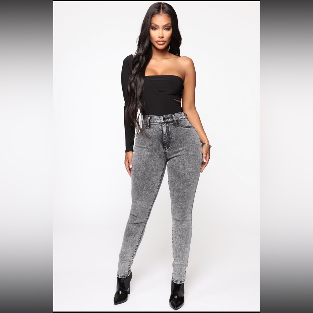 NWT Fashion Nova jeans